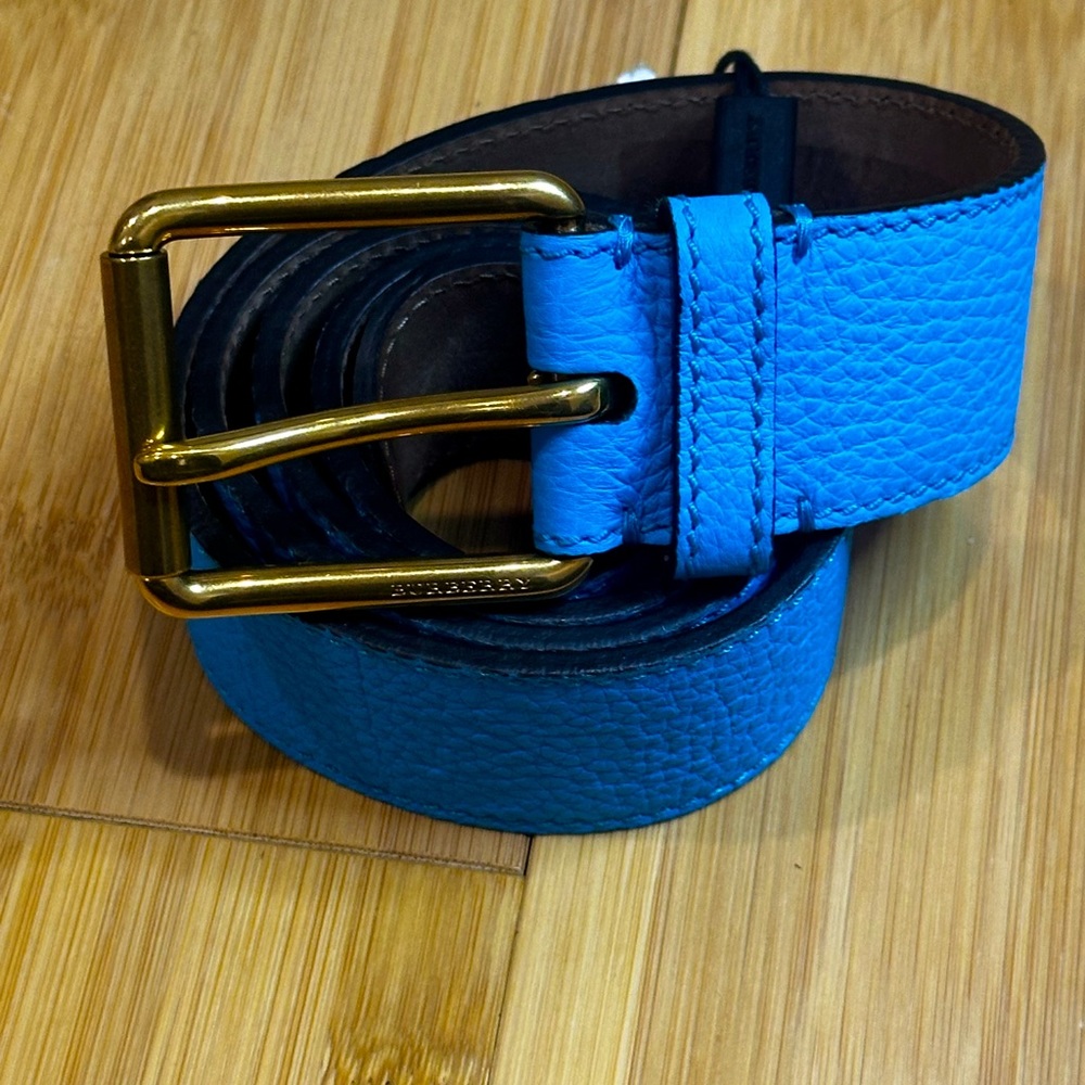 Burberry Women’s Leather Belt